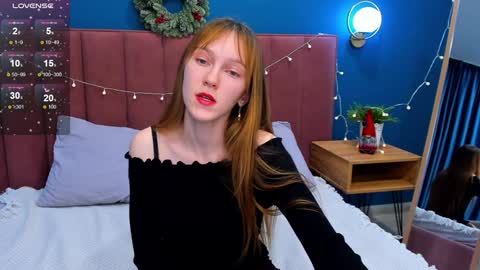 Snapshot of vanillakelly chatting on 12.13.24 Sofia online show from 12.13.24