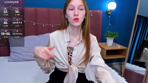 Snapshot of vanillakelly chatting on 02.06.25 Sofia online show from 02.06.25