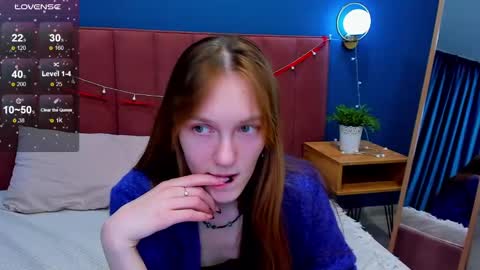 Snapshot of vanillakelly chatting on 02.11.25 Sofia online show from 02.11.25