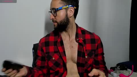 Snapshot of vann_helsing chatting on 02.27.25 Van online show from 02.27.25