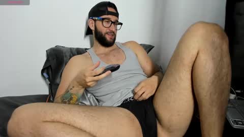 Snapshot of vann_helsing chatting on 03.02.25 Van online show from 03.02.25