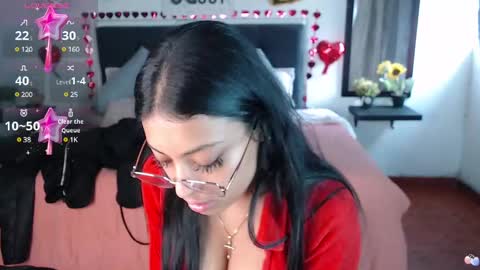 Snapshot of vannesweet_ chatting on 02.10.25 vane online show from 02.10.25
