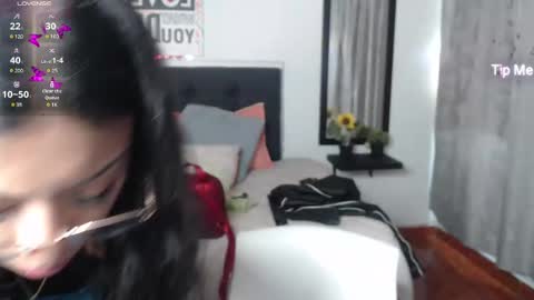 Snapshot of vannesweet_ chatting on 03.03.25 vane online show from 03.03.25