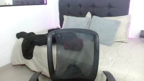 vane online show from 04.19.26