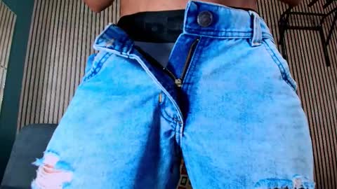 Vans Ross online show from 02.03.26