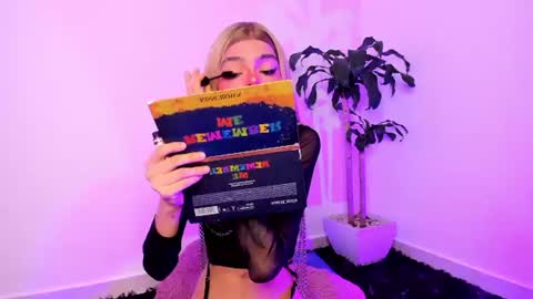  Varya Ferreira - independent model  online show from 06.12.26
