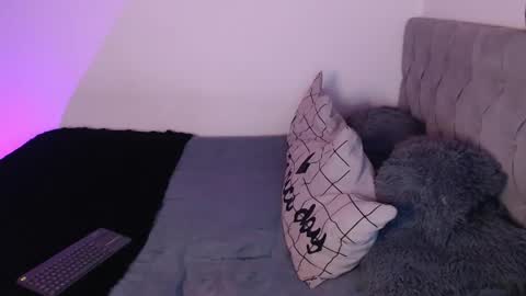 Vayolett Bass online show from 02.13.25