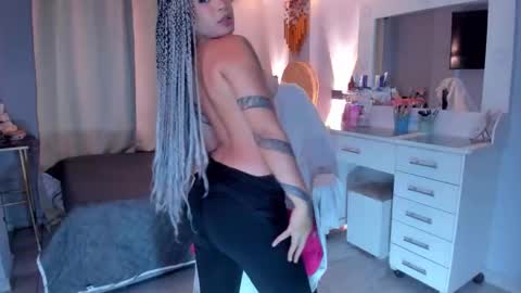 Vayolett Bass online show from 01.17.26