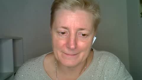 vea_motty online show from 12.18.25