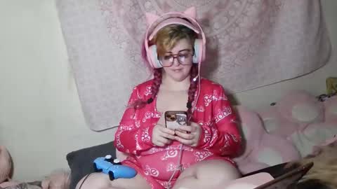Snapshot of veelehanex3 chatting on 01.09.26 Veronica Lehane online show from 01.09.26