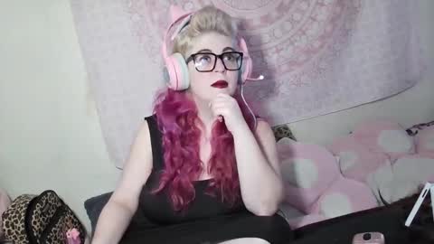 Snapshot of veelehanex3 chatting on 02.13.26 Veronica Lehane online show from 02.13.26