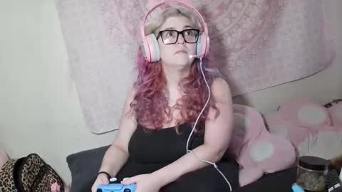 Snapshot of veelehanex3 chatting on 02.23.26 Veronica Lehane online show from 02.23.26