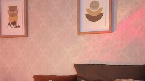 Vee Simons online show from 10.11.25