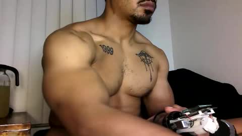 Vegas Love online show from 10.25.25