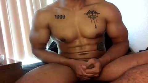 Vegas Love online show from 12.14.25