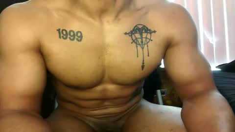 Vegas Love online show from 01.08.26