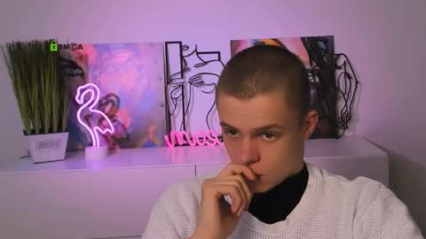 Snapshot of veldi_to chatting on 12.04.25 veldi_to online show from 12.04.25