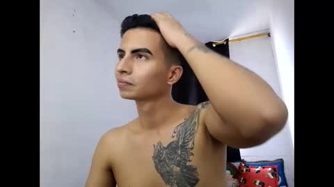 velk_hot1 online show from 12.28.24