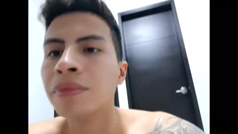 velk_hot1 online show from 01.13.25