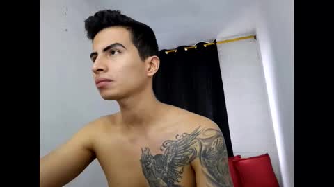 velk_hot1 online show from 01.23.25