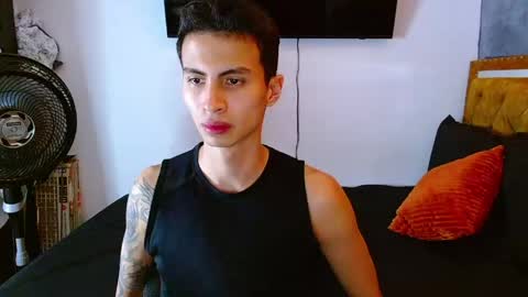 velk_hot1 online show from 05.15.26