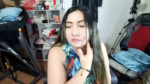 Snapshot of vellarossa chatting on 07.23.26 Im VelaI will be Christmas and New Year with my family December 22 to January 13 I will miss you guys. online show from 07.23.26