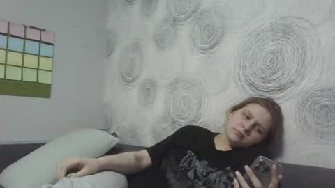 Snapshot of velourorbit chatting on 06.14.26 Hi im Hannah online show from 06.14.26