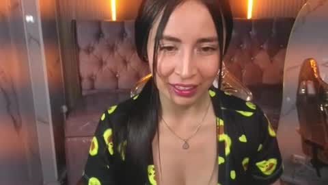 Snapshot of velvet_celeste_b chatting on 04.24.26 velvet_celeste_b online show from 04.24.26