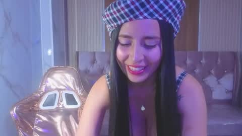 Snapshot of velvet_celeste_b chatting on 04.30.26 velvet_celeste_b online show from 04.30.26
