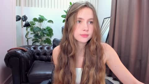 velvet_cherry online show from 02.05.25