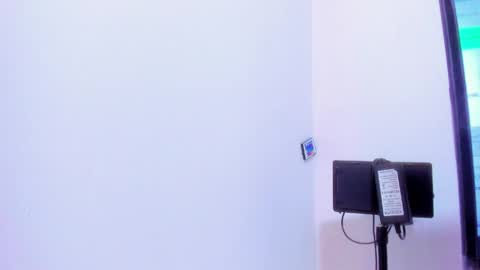 Snapshot of velvet_giirll chatting on 06.01.26 velvet_giirll online show from 06.01.26