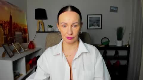 Jasmine online show from 12.22.25