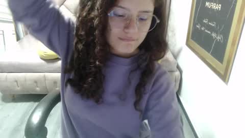 velvet_moon_v online show from 11.25.25