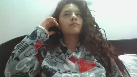 velvet_moon_v online show from 04.18.26