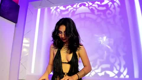 velvet  mystic online show from 05.05.26