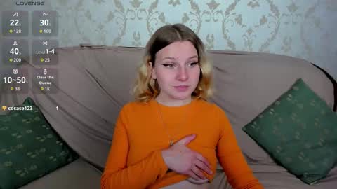 velvet_peach_ online show from 09.12.25