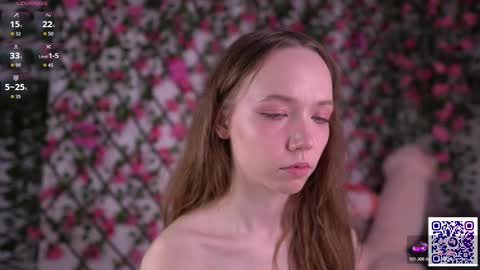 Snapshot of velvet_vice chatting on 11.18.25 Polly online show from 11.18.25