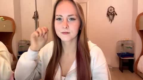 Snapshot of velvetmary chatting on 12.14.25 Rachel online show from 12.14.25