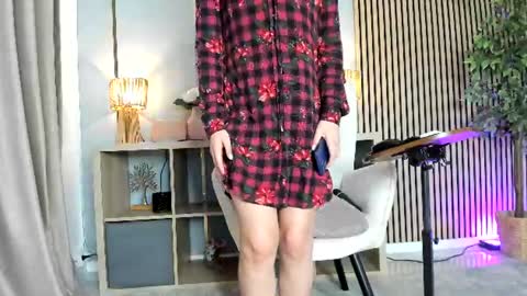 Snapshot of velvetspell chatting on 06.30.26 Velvet online show from 06.30.26