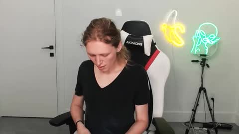 VelvetTGirl online show from 02.10.26