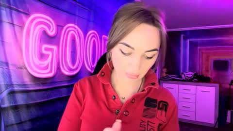 Snapshot of velvettouch4444 chatting on 02.24.26 MERYEM online show from 02.24.26