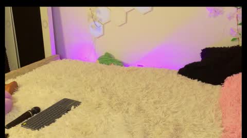 velvetvibes_ online show from 02.06.26