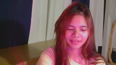 Snapshot of velvetvixen_24 chatting on 07.19.26 vixen online show from 07.19.26