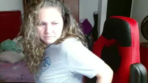 venecasexy44 online show from 11.28.25