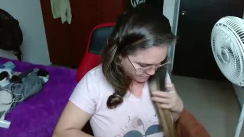 venecasexy44 online show from 04.05.26