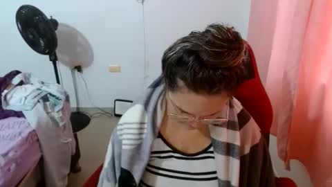 venecasexy44 online show from 05.27.26
