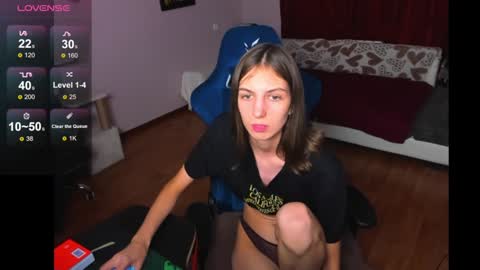 veneradi615 online show from 12.14.24