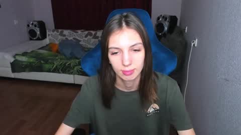 veneradi615 online show from 01.31.25