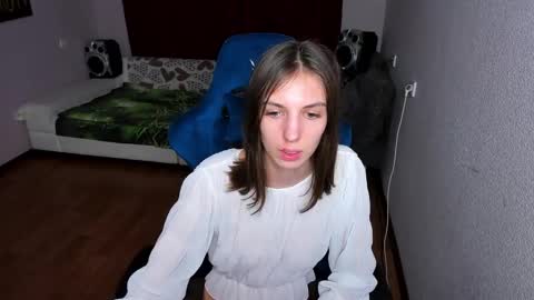 veneradi615 online show from 02.15.25