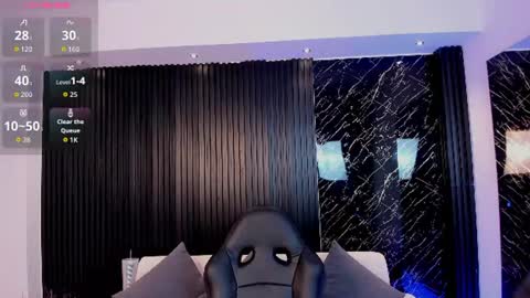 Snapshot of venus_cooperr chatting on 06.25.26 Venus Cooperr online show from 06.25.26